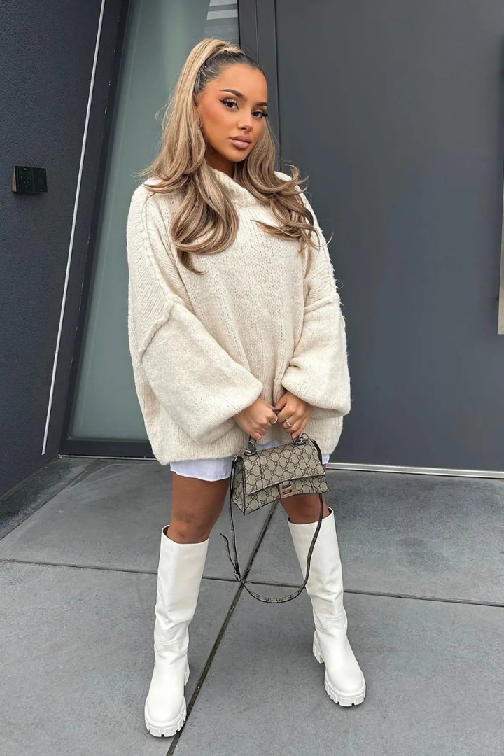 Feminina - Knitted Sweater