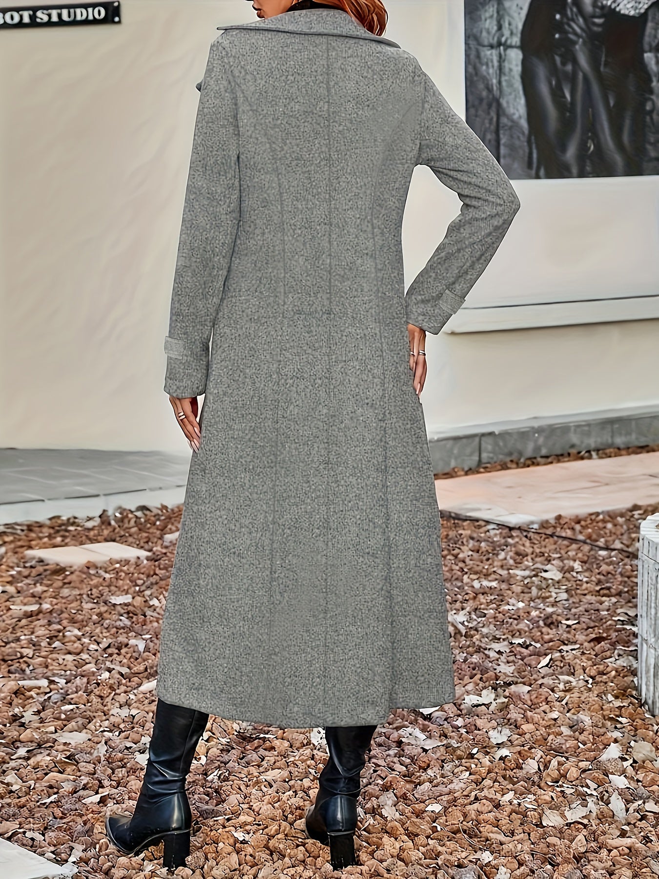 Edith - Overcoat
