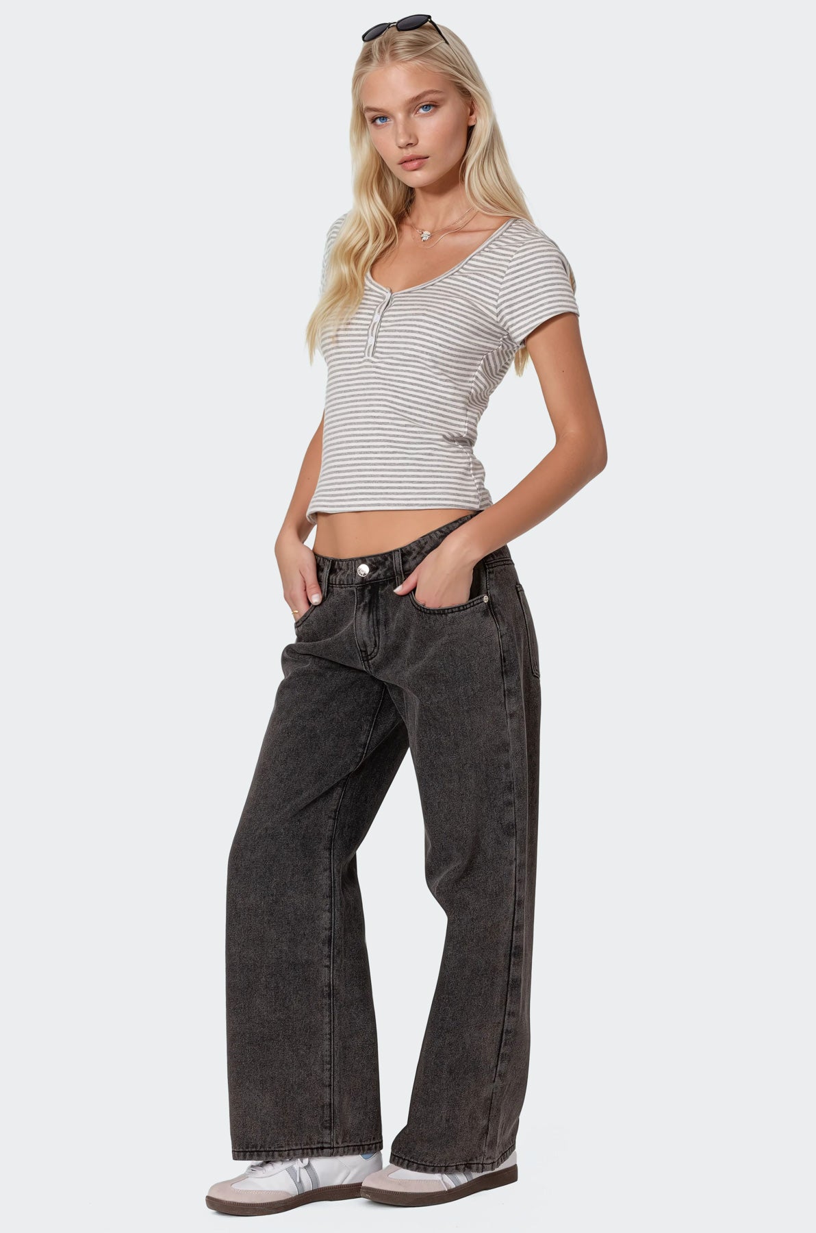 Lynn Washed Low Rise Jeans