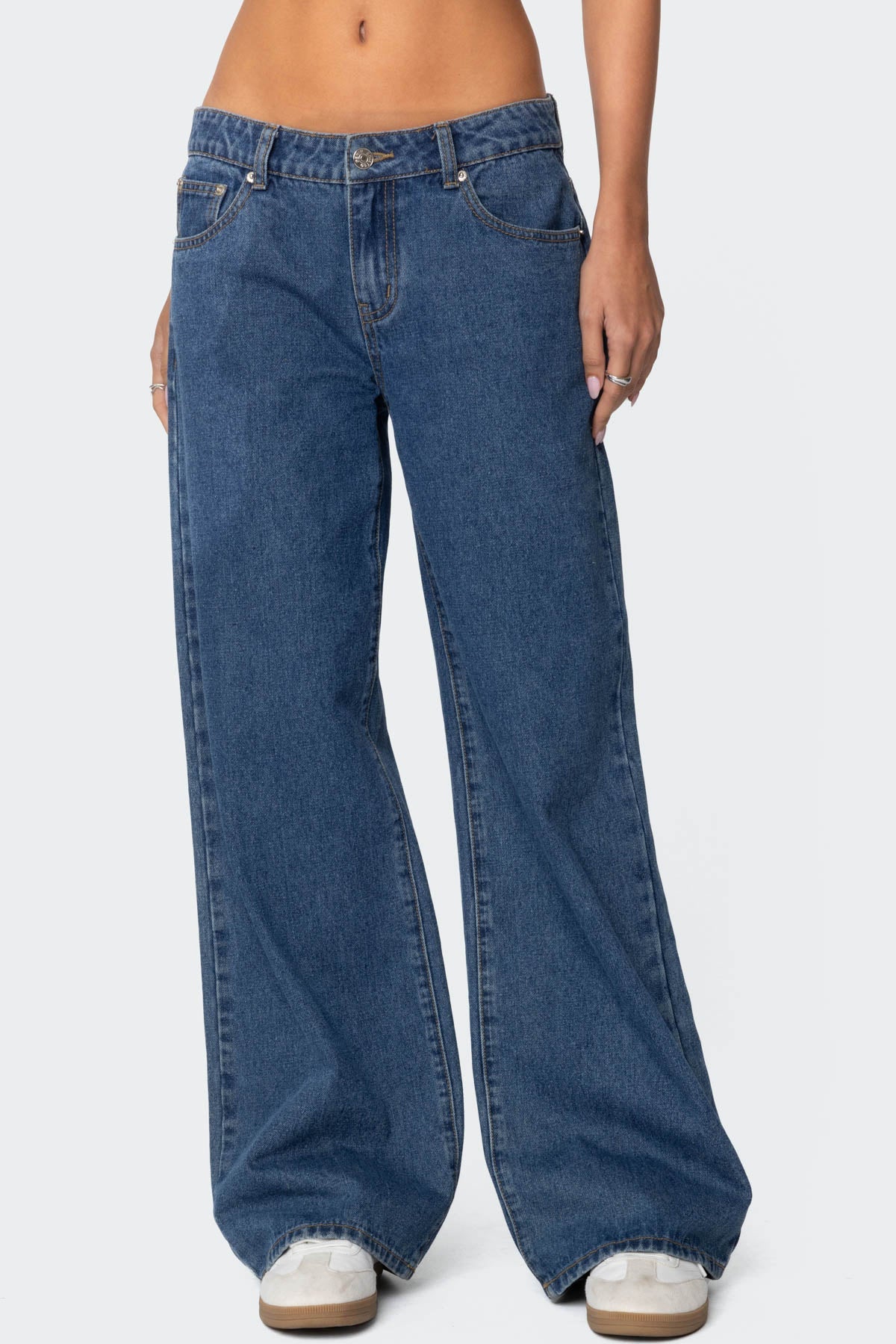 Lynn Washed Low Rise Jeans